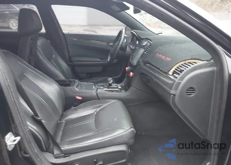 2013 Chrysler 300C John Varvatos Limited Edition from USA, damaged, VIN 2C3CCADG3DH743761